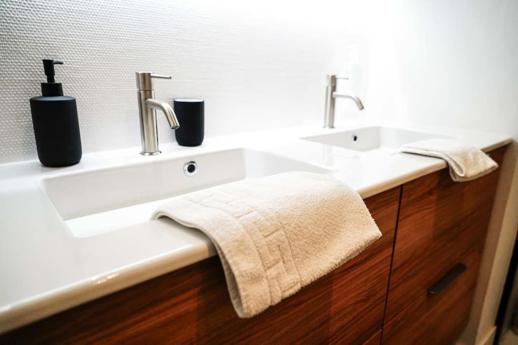 Le Rive Hugo • Elegance & Art De Vivre Apartment Chateauroux