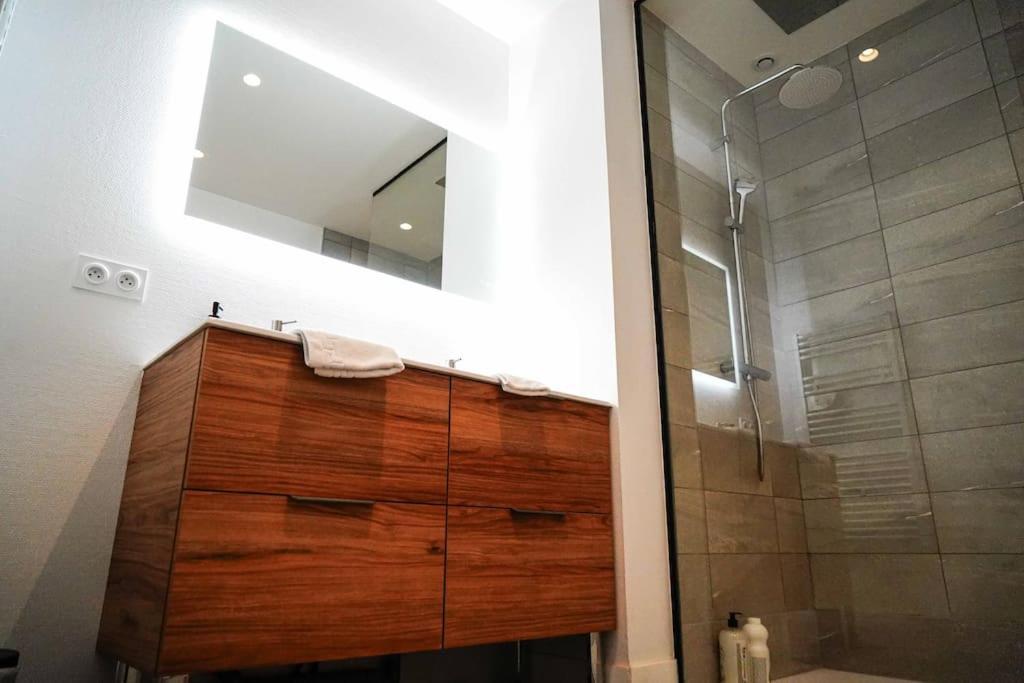 Le Rive Hugo • Elegance & Art De Vivre Apartment *